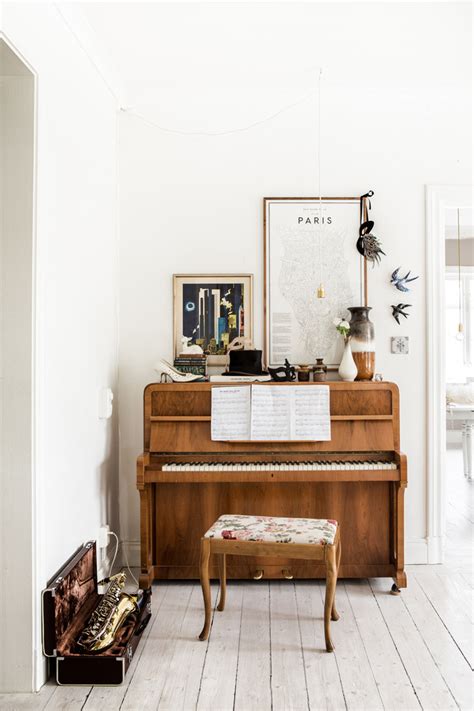 You're sitting correctly, with strong posture, and you know how to hit a key properly. 15 Gorgeous Pianos that Suit Their Spaces - Design*Sponge