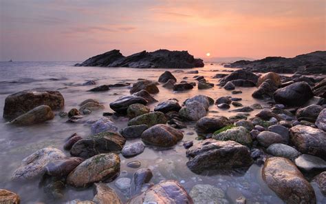 Sea Beach Stone Wallpapers 90 Wallpapers Hd Wallpapers