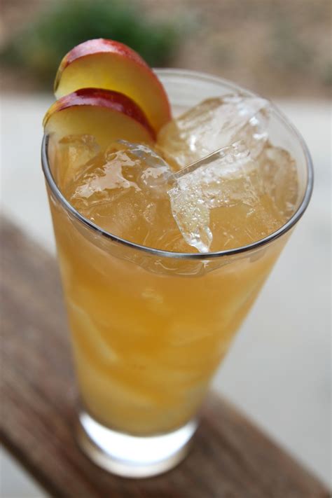 Hot And Cold Apple Cocktails Recipes To Ring In Fall Observer