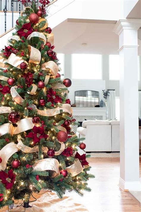 How To Decorate A Christmas Tree Like A Designer The Lived In Look