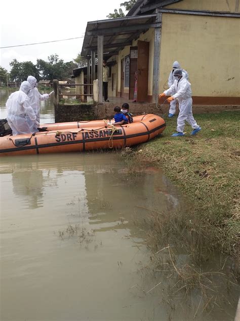COVID-19 positive patients rescued from flood-affected ...