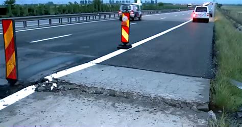 Autostrada soarelui (a2) a intrat in reparatie pentru doi ani pe circa 24 de kilometri, urmand sa fie circulatia rutiera pe autostrada soarelui, sensul catre litoral, este blocata, duminica dimineata, in. Cum Arată Acum Zona Surpată Din Autostrada Soarelui ...