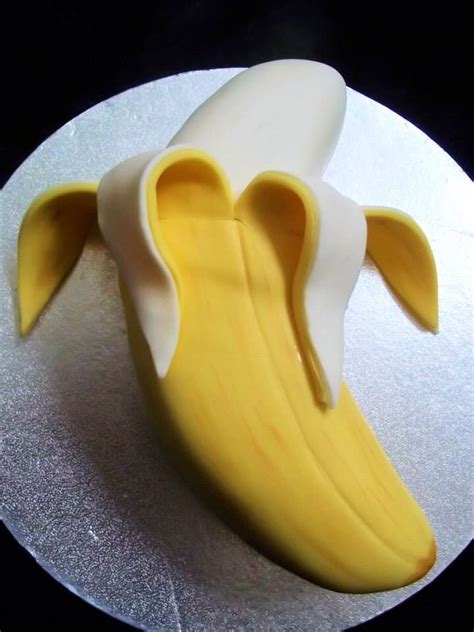 Banana Cake Easy Cake Decorating Creative Cake Decorating Novelty Cakes