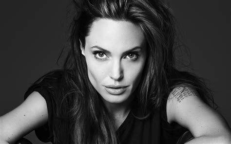 Descargar Fondos De Pantalla Angelina Jolie La Cantante Estadounidense
