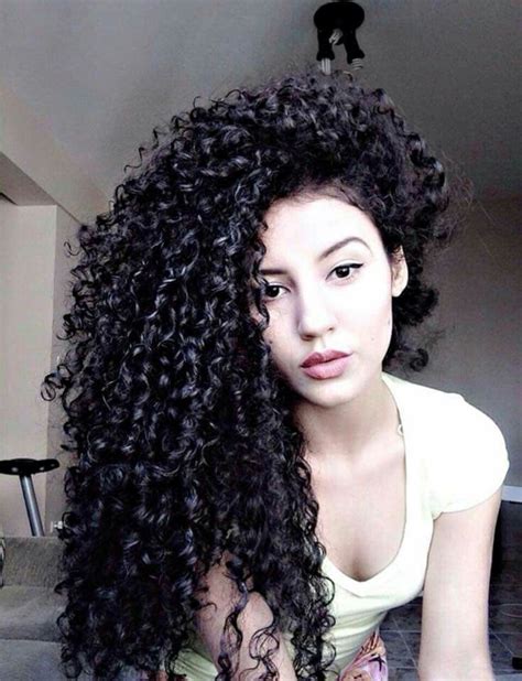 Discover 81 Black Curly Hair White Skin Latest Vn