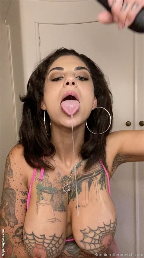 Hot Bonnie Rotten Nude Onlyfans Leaks Show Boob