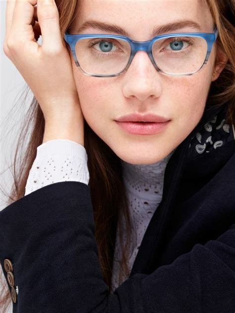 Comment Choisir Ses Lunettes Selon Les Types De Visages Et Les Tendances Online Eyeglasses