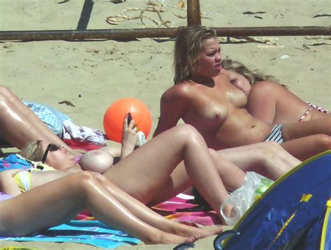 Beach Voyeur Topless Girls At Bournemouth Uk June 2010