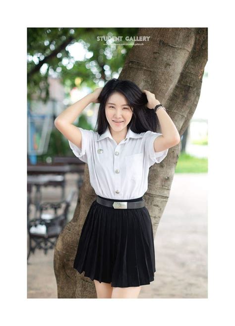 ปักพินโดย Xai Ya ใน High School Girls สาวมหาลัย แฟชั่น ใบหน้าผู้หญิง