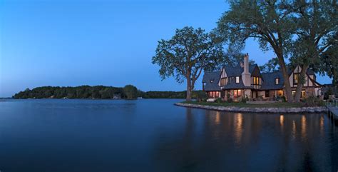20 Amazing Lake Houses