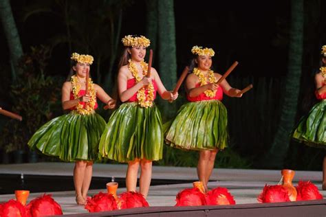 The Best Authentic Luaus To Experience In Hawaii