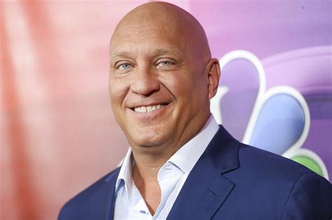 Steve Wilkos 2022: Wife, net worth, tattoos, smoking & body facts - Taddlr