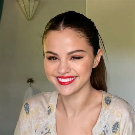 Selena Gomez Instagram Updates