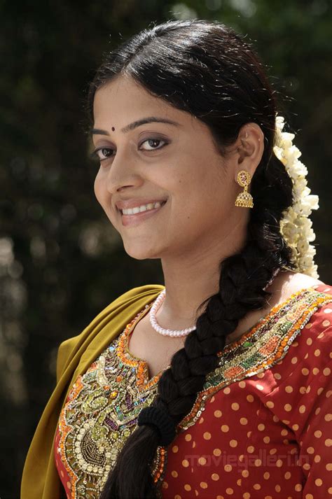 Southmp3 Kavitha Nair Stills Mudhal Idam Actress Kavitha Nair Photos
