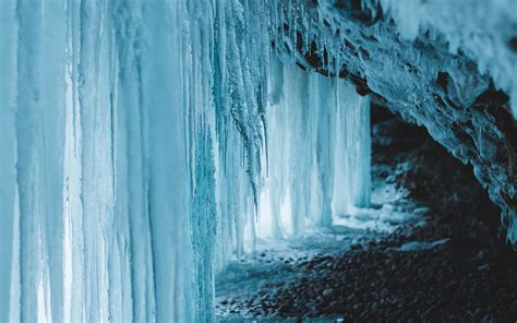 Download Wallpaper 3840x2400 Ice Frozen Macro Cave 4k Ultra Hd 1610