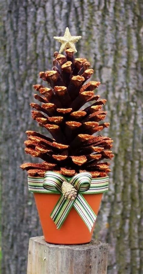 How To Make A Mini Christmas Tree From Pine Cones Craft Projects For