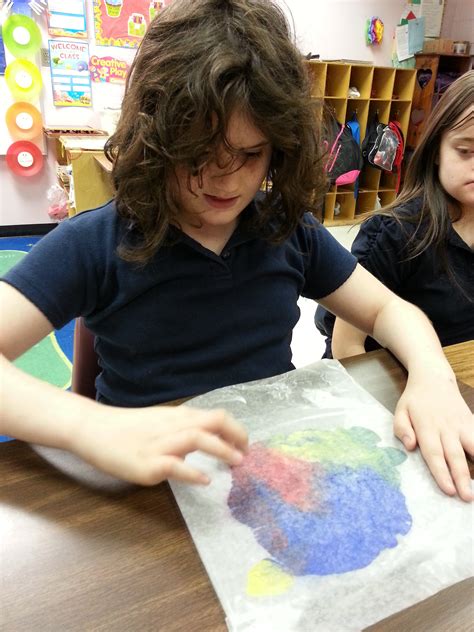 Creating Color Wheel Paintings Dallas Museum Of Art Uncrated