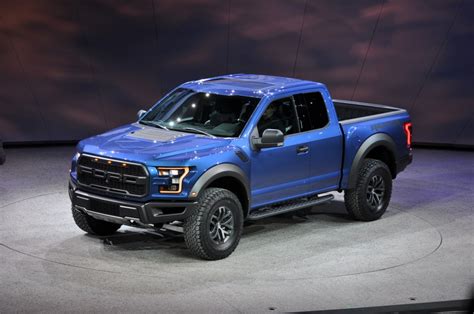 2017 Ford F 150 Raptor Revealed With Ecoboost V 6 And 10 Speed Auto