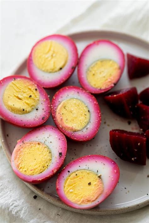 Beet Pickled Eggs Feelgoodfoodie Recipe In 2021 Pickled Eggs