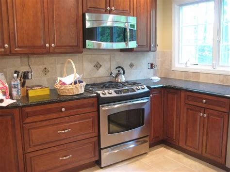 The cost of kraftmaid cabinets varies depending on a lot of factors. Kraftmaid Kitchen Islands Anyone With Kraftmaid Cherry ...