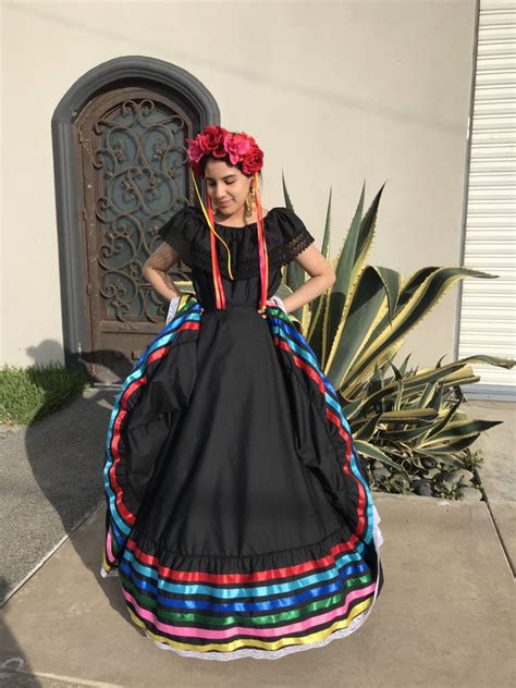 Black Mexican Skirt One Size Fits Most 112cm In 2020 Mexican Skirts Skirts Frida Kahlo Style