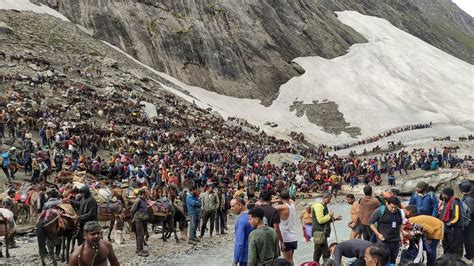 Amarnath Yatra Temporarily Suspended Due To Bad Weather Latest News