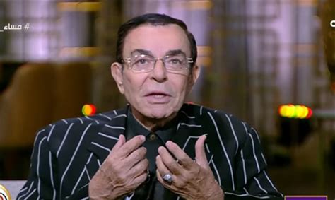 وكان سمير غانم وزوجته الفنانة دلال عبد العزيز، قد نُقلا إلى المستشفى قبل نحو 3 أسابيع بعد تدهور حالتهما الصحية جراء الإصابة بفيروس كورونا. سمير صبري: ألغينا تصوير "الأحضان الدافئة" بعد سماع خبر ...