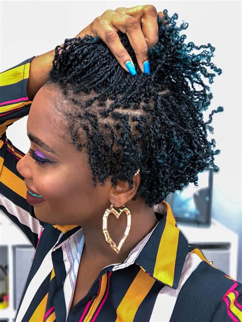 Check out these fresh ways to style goddess locs 27 trendy ways to style goddess locs at home in 2020. #microloc #microlocks #sisterlocks #locs #kendrakenshay # ...