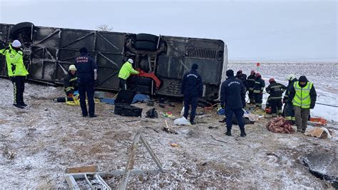 Tur otobüsü şarampole devrildi 6 ölü 41 yaralı Sözcü