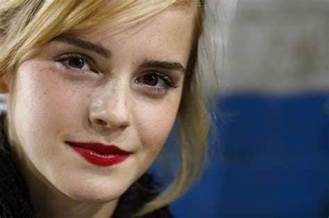 Celebrity Makeup Inspiration For Nye Emma Watson