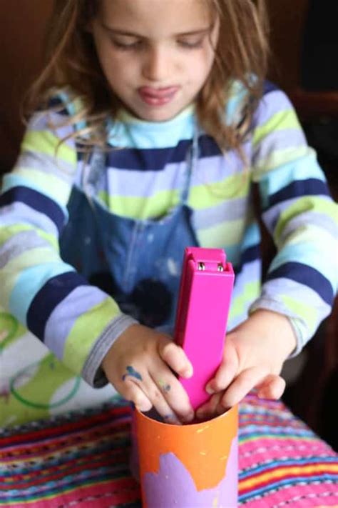 Pringles Can Binoculars Craft For Preschoolers Happy Hooligans