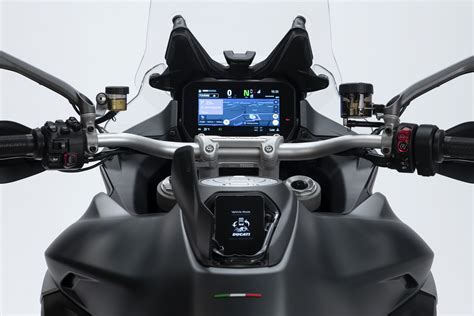 Ducati Multistrada V4 V4s Dan V4s Sport Diperkenal Enjin V4