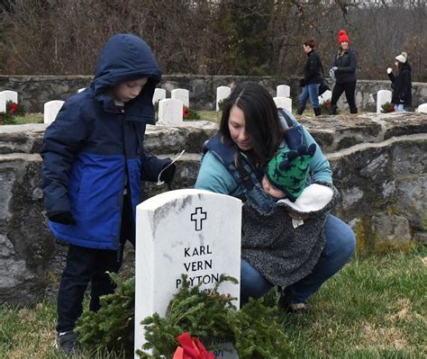Dvids News Volunteers Honor Military Veterans With Wreaths At Fort Knox Main Post Cemetery