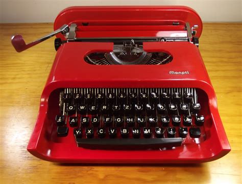 Oztypewriter Monpti Portable Typewriter