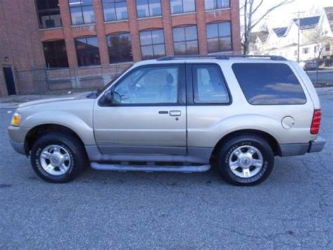 Sell Used 2001 Ford Explorer Sport Sport Utility 2 Door 40l In
