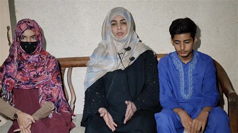 رحیم یار خان میڈم آسیہ کنول کی بچوں کے ہمراہ اپنی رہائش گاہ پر پر پریس کانفرنس کر رہی رہیں By