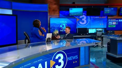 News Anchor Gets Proposed To During Live Tv News 897 Bay