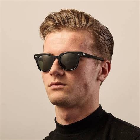 Mens Glasses Well Dressed Square Sunglasses Men Eyewear Ray Bans Hairstyle Classy Guys Chic