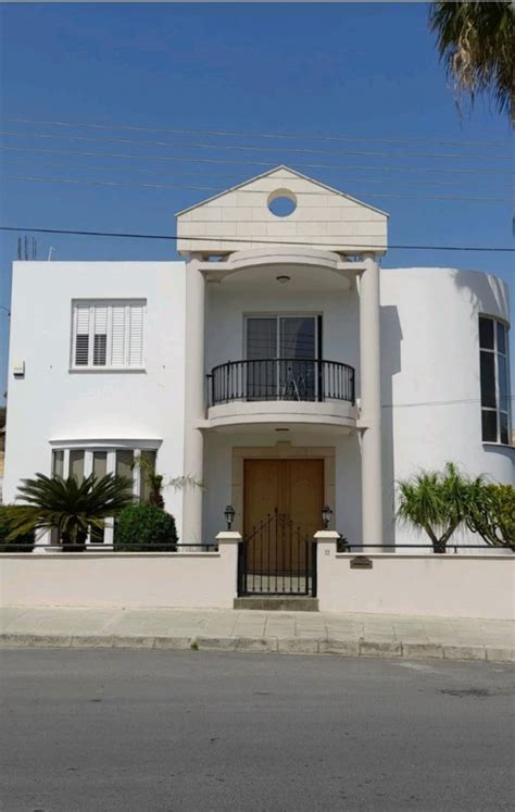 Limassol Ayios Athanasios 4 Bedroom Detached Villa For Sale Bsh23473