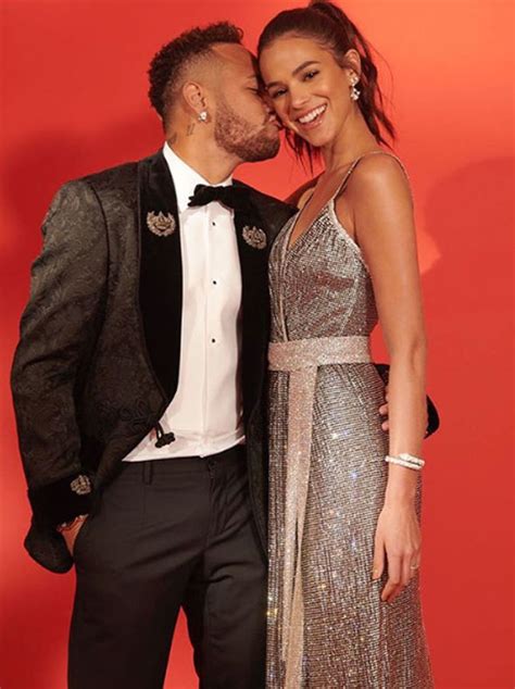 Neymar And Girlfriend Bruna Cosy Up On Instagram During Real Madrid