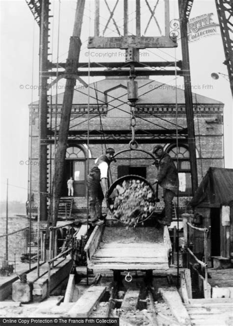 West bromwich albion vs queens park rangers | english league championship (self.wbafootball). Photo of West Bromwich, Jubilee Colliery 1907