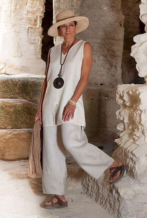 47 Summer White Linen Pants Outfit For Women In 2020 Womens Linen