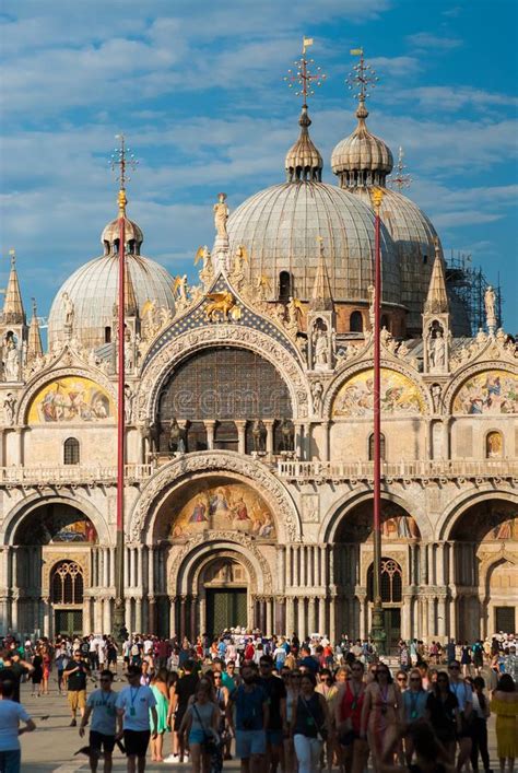 Visiting Saint Mark Square In Venice Editorial Image Image Of Arch