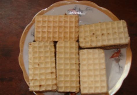 Nasze wafle tworzymy z wielką starannością, dbając zarówno o ich naturalny skład jak i pyszny smak. Wafle tortowe z masą krówkową - DoradcaSmaku.pl