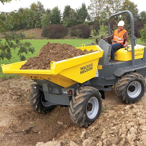 30t Dumper 4wd Swivel Tip Articulated • Smiths Hire