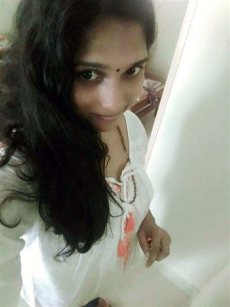 Indian Beautiful Tamil Gf Selfies Pics Collection Femalemms