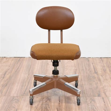 Arm chair bench daybed dining chair lounge chair office chair rocking chair seating group sofa stool. This retro office chair is featured in an industrial brown ...