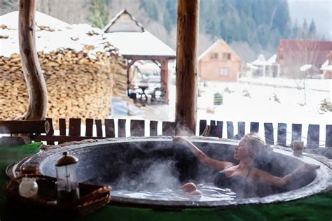 How Do Wood Fired Hot Tubs Work