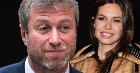 chelsea owner roman abramovich is married billionaire s third wife confirms they wed in secret