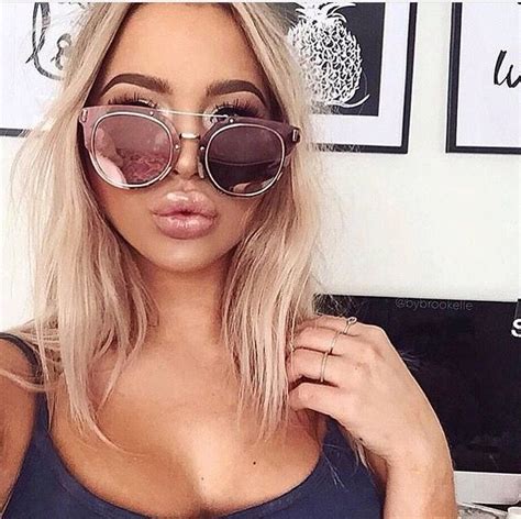 Pin By Jess ♡ On ️glasses ️ Sunglasses Classic Sunglasses Fashion